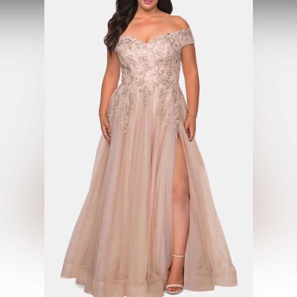 LA FEMME
Lace Off The Shoulder Tulle Gown 
Size: 16W 
Color: Champagne